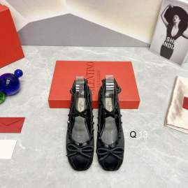 Picture of Valentino Shoes _SKUValentinosz35-403CYM070219963